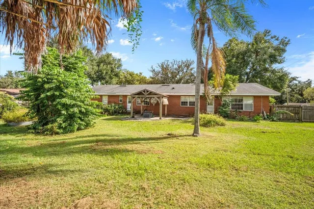 a house view with a outdoor space