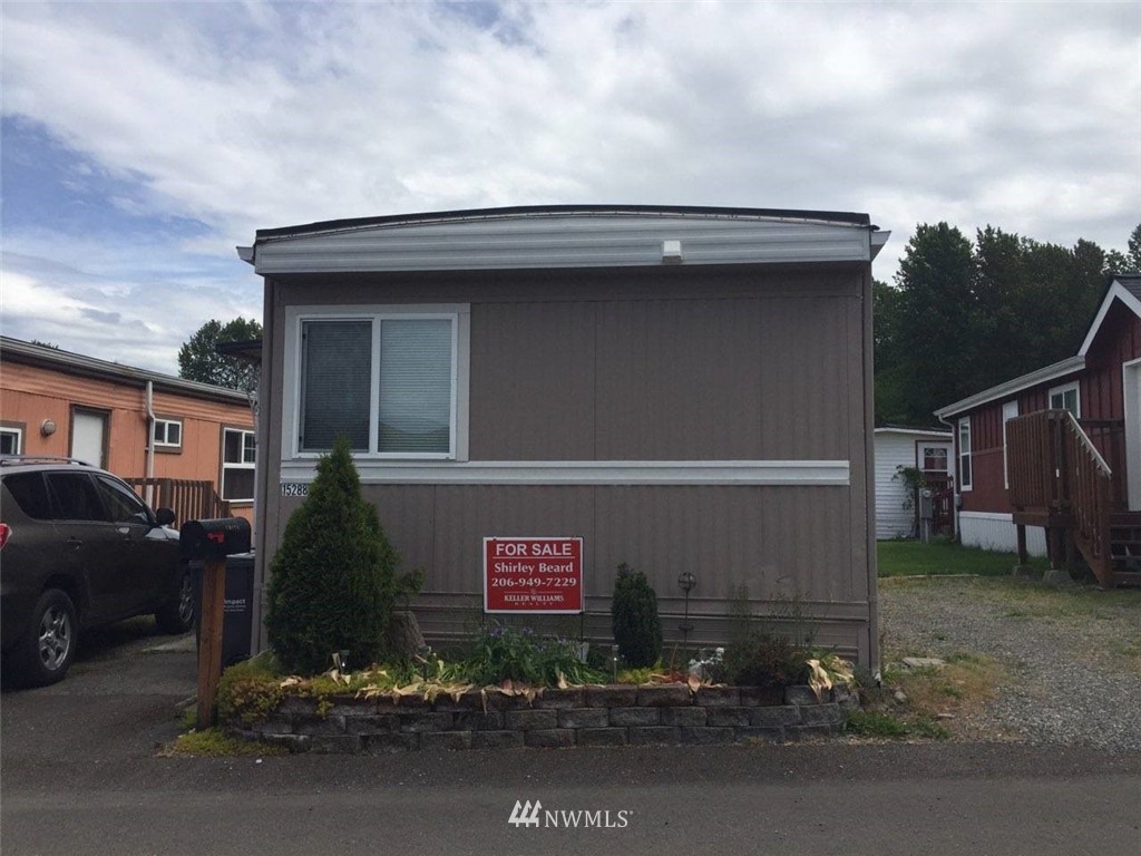 15288 Maple Drive Renton, WA 98058 - Photo 1 of 11 Gallery Image 1