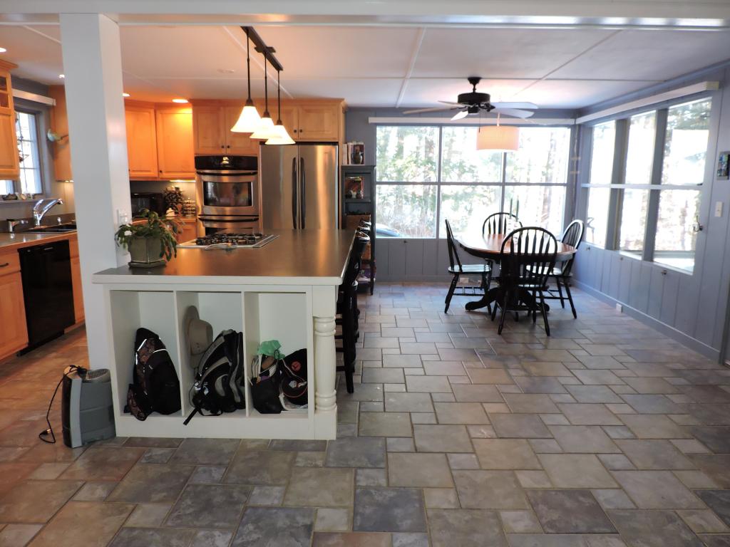 4 Kensington Road Concord, NH 03301 - Photo 7 of 31 Gallery Image 7