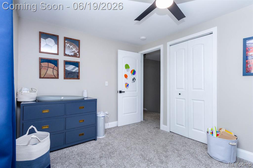 21508 Hall Road Trenton, MI 48183 - Photo 27 of 43