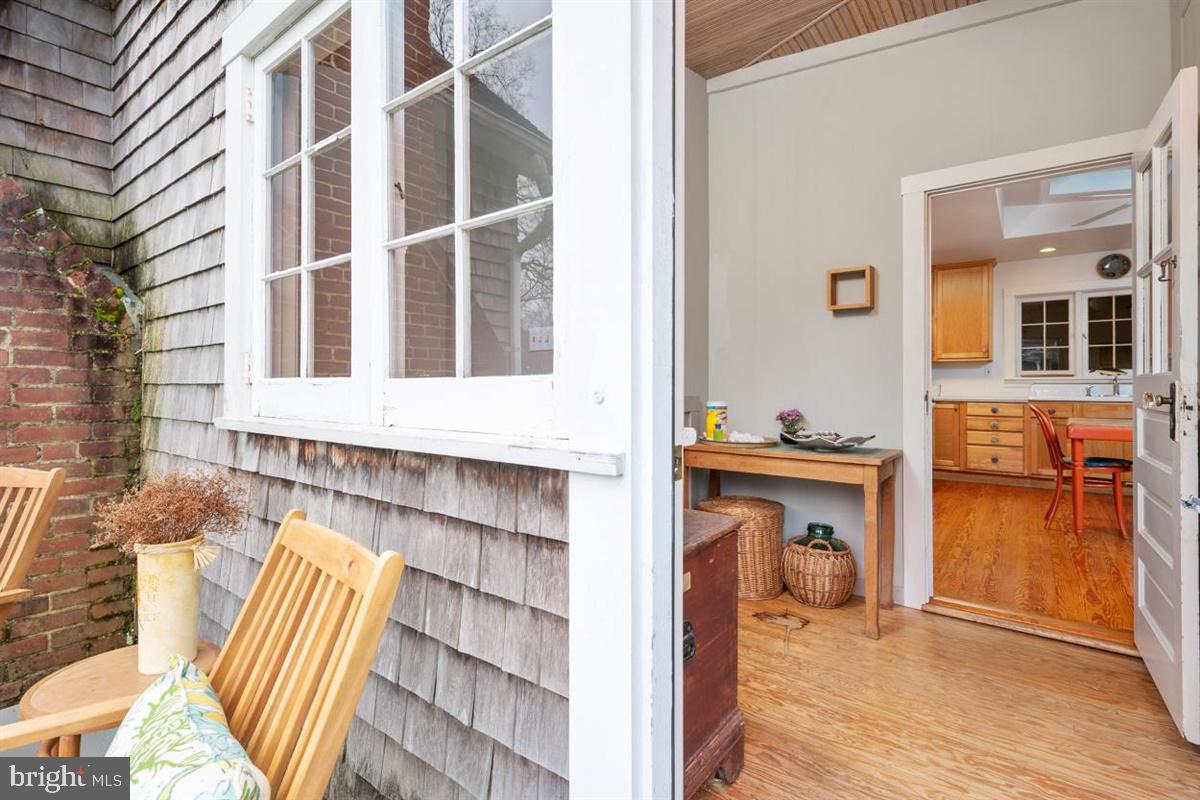 677 Red Cedar Road Annapolis, MD 21409 - Photo 12 of 44 Porch leads to mud vestibule.