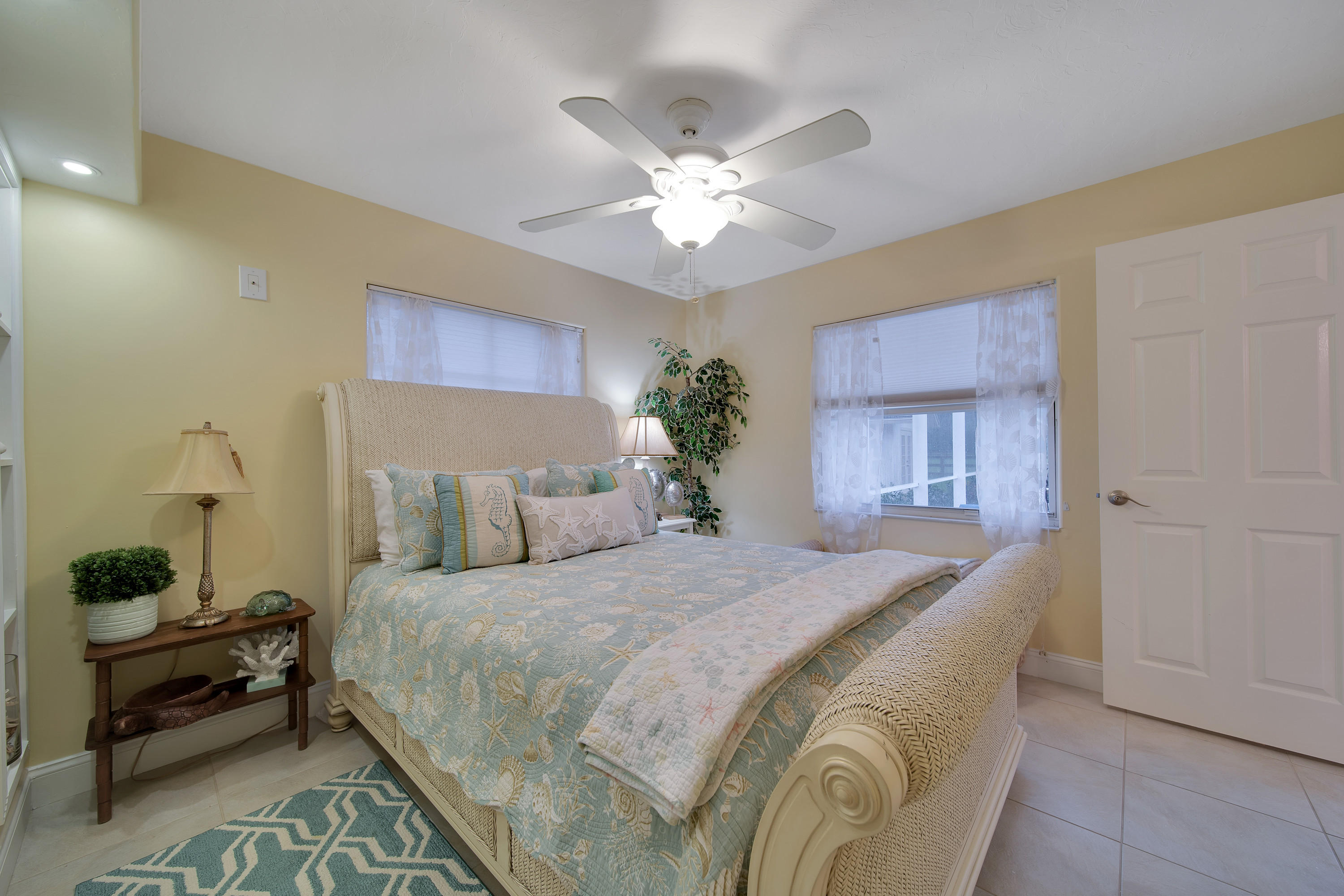 13262 Running Water Road Palm Beach Gardens, FL 33418 - Photo 15 of 36 Guest Bedroom