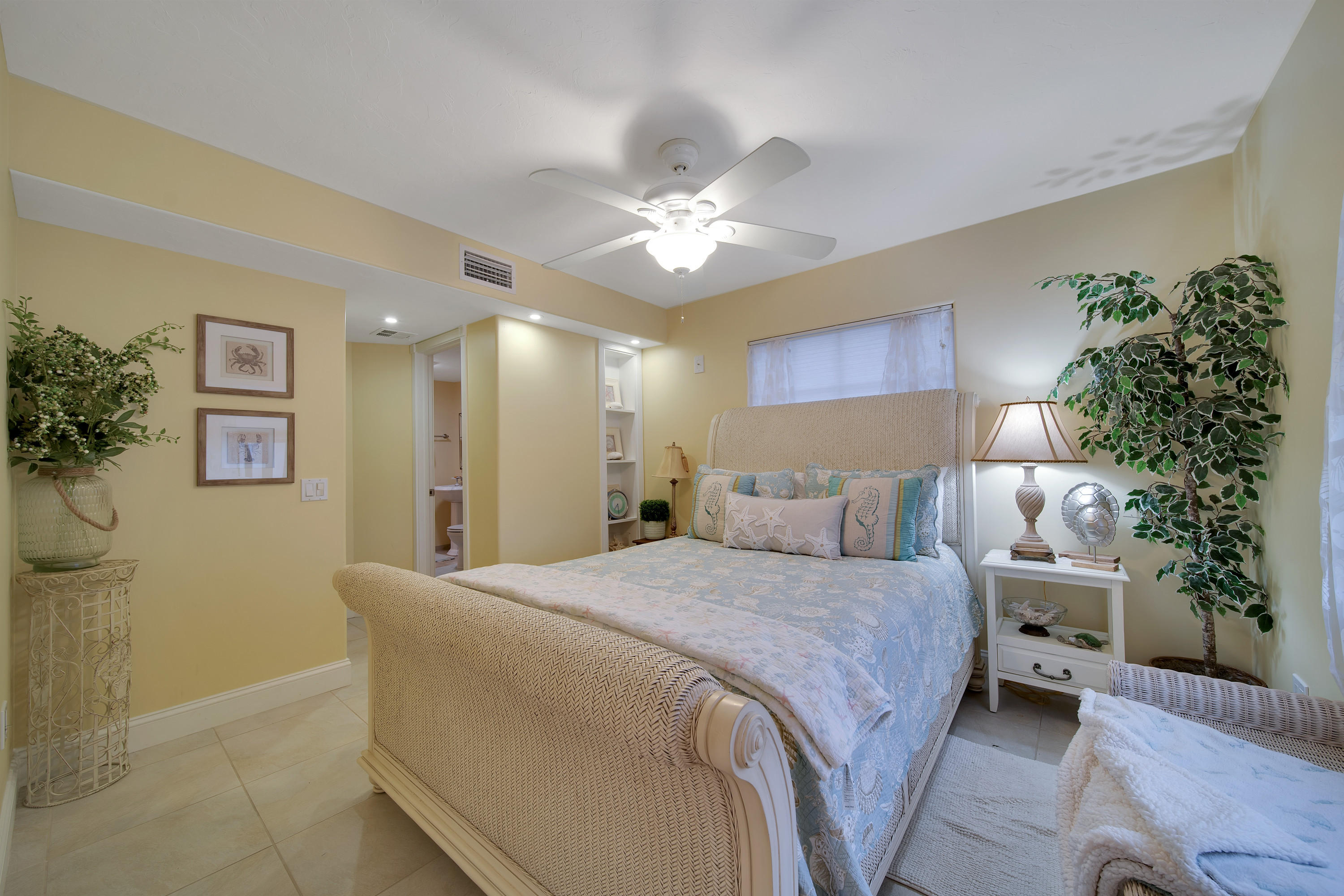 13262 Running Water Road Palm Beach Gardens, FL 33418 - Photo 16 of 36 Guest Bedroom