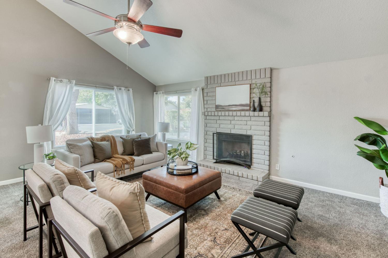 57 North Jasmine Avenue Clovis, CA 93611 - Photo 11 of 30