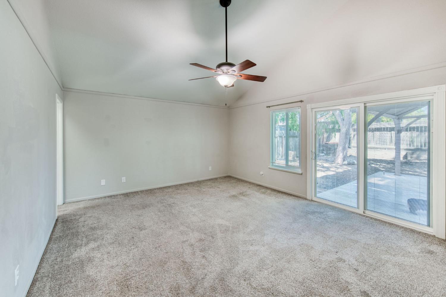 57 North Jasmine Avenue Clovis, CA 93611 - Photo 18 of 30