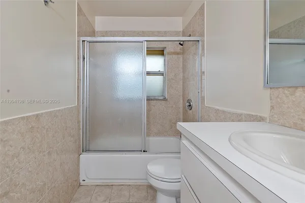 $1,800 | 5415 Northwest 27th Street, Unit A1, Lauderhill, FL 33313