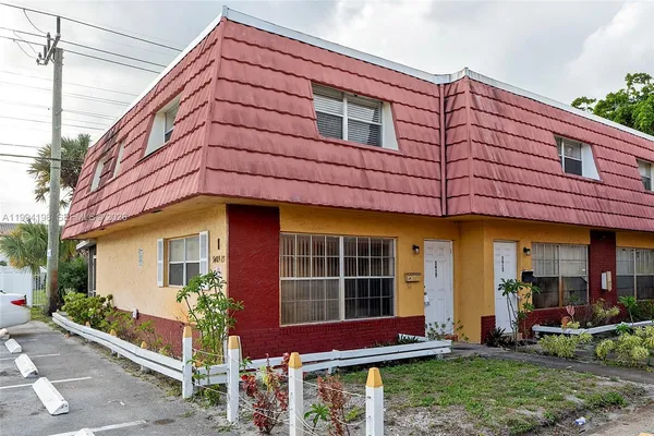 $1,800 | 5415 Northwest 27th Street, Unit A1, Lauderhill, FL 33313