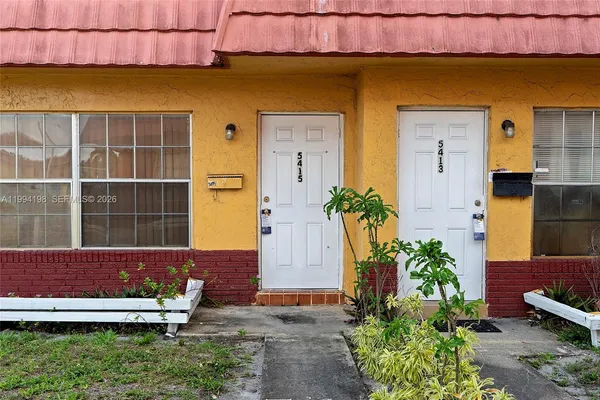 $1,800 | 5415 Northwest 27th Street, Unit A1, Lauderhill, FL 33313