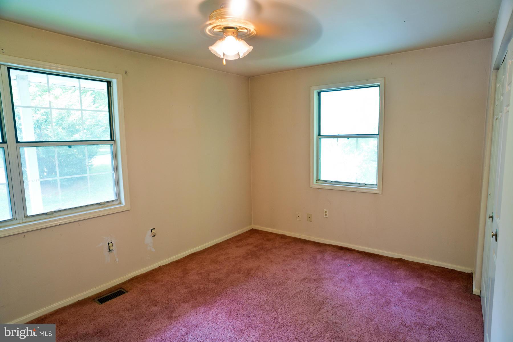 810 Rustic Lane Lothian, MD 20711 - Photo 16 of 27 Bedroom