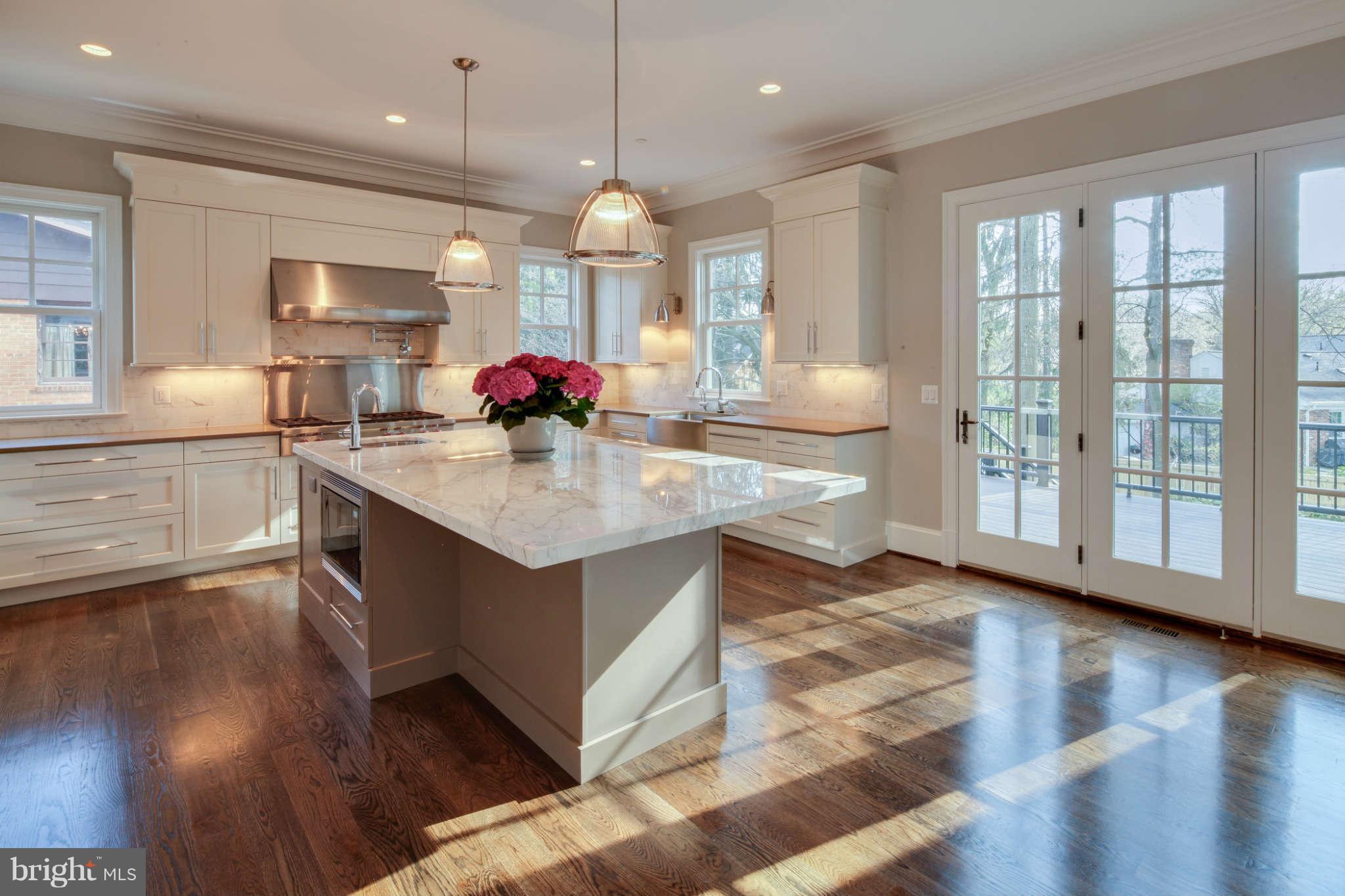 5820 Plainview Road Bethesda, MD 20817 - Photo 7 of 30 Kitchen