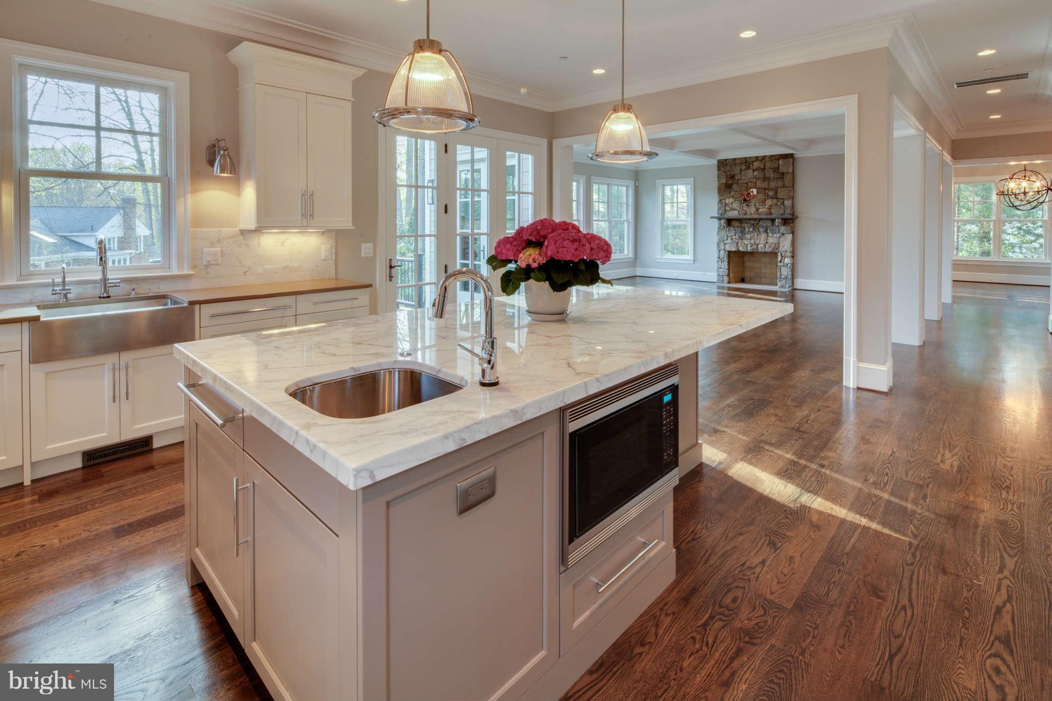 5820 Plainview Road Bethesda, MD 20817 - Photo 9 of 30 Kitchen