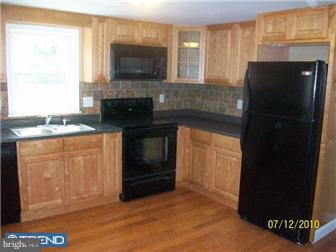 100 Jackson Road Gilbertsville, PA 19525 - Photo 6 of 11 Kitchen