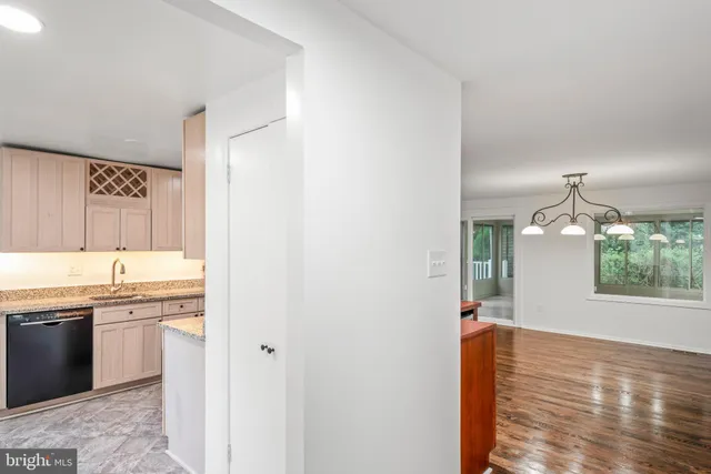 $3,000 | 12629 Fantasia Drive, Herndon, VA 20170