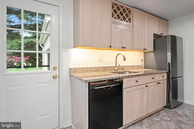 $3,000 | 12629 Fantasia Drive, Herndon, VA 20170