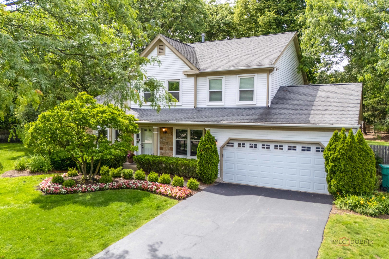232 Stanton Court West Buffalo Grove, IL 60089 - Photo 2 of 41