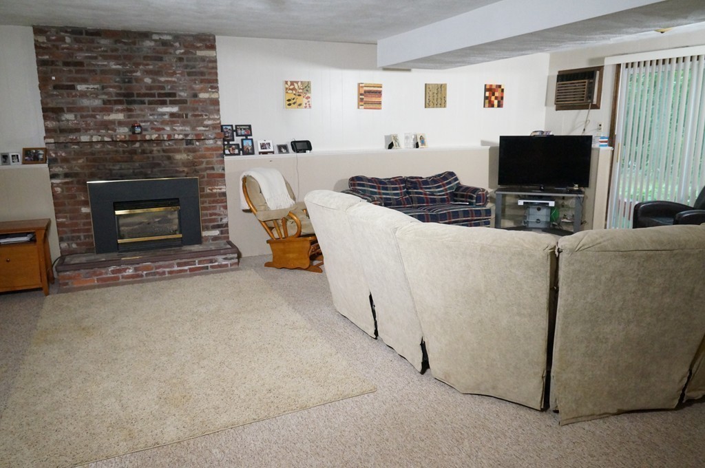 10 Hoyt Road Haverhill, MA 01835 - Photo 20 of 26 Gallery Image 20
