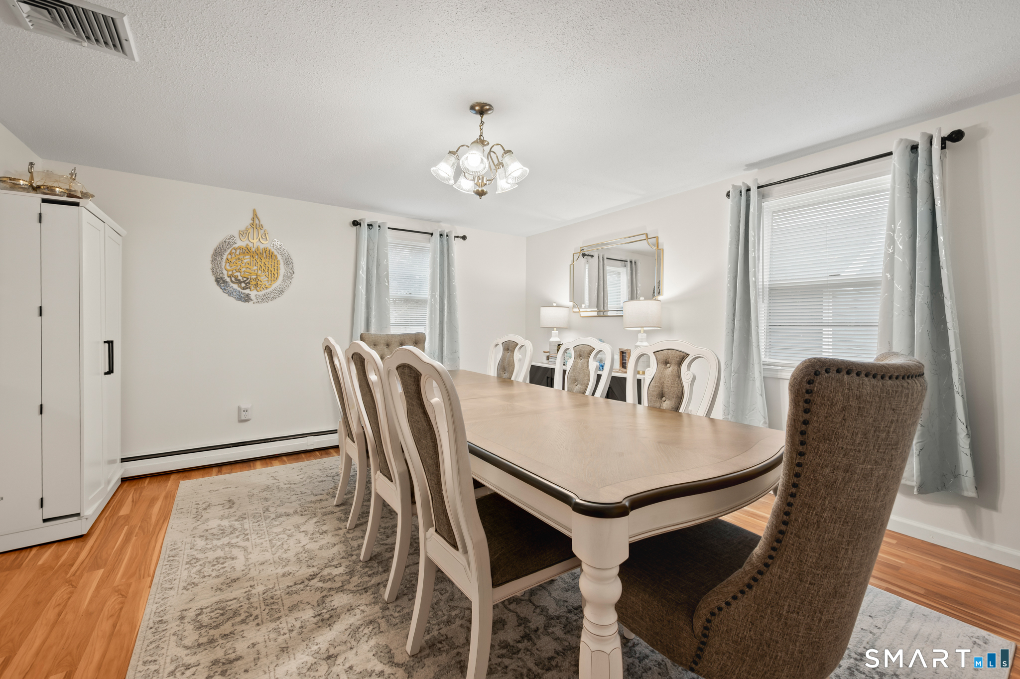 158 Dix Road Wethersfield, CT 06109 - Photo 13 of 40