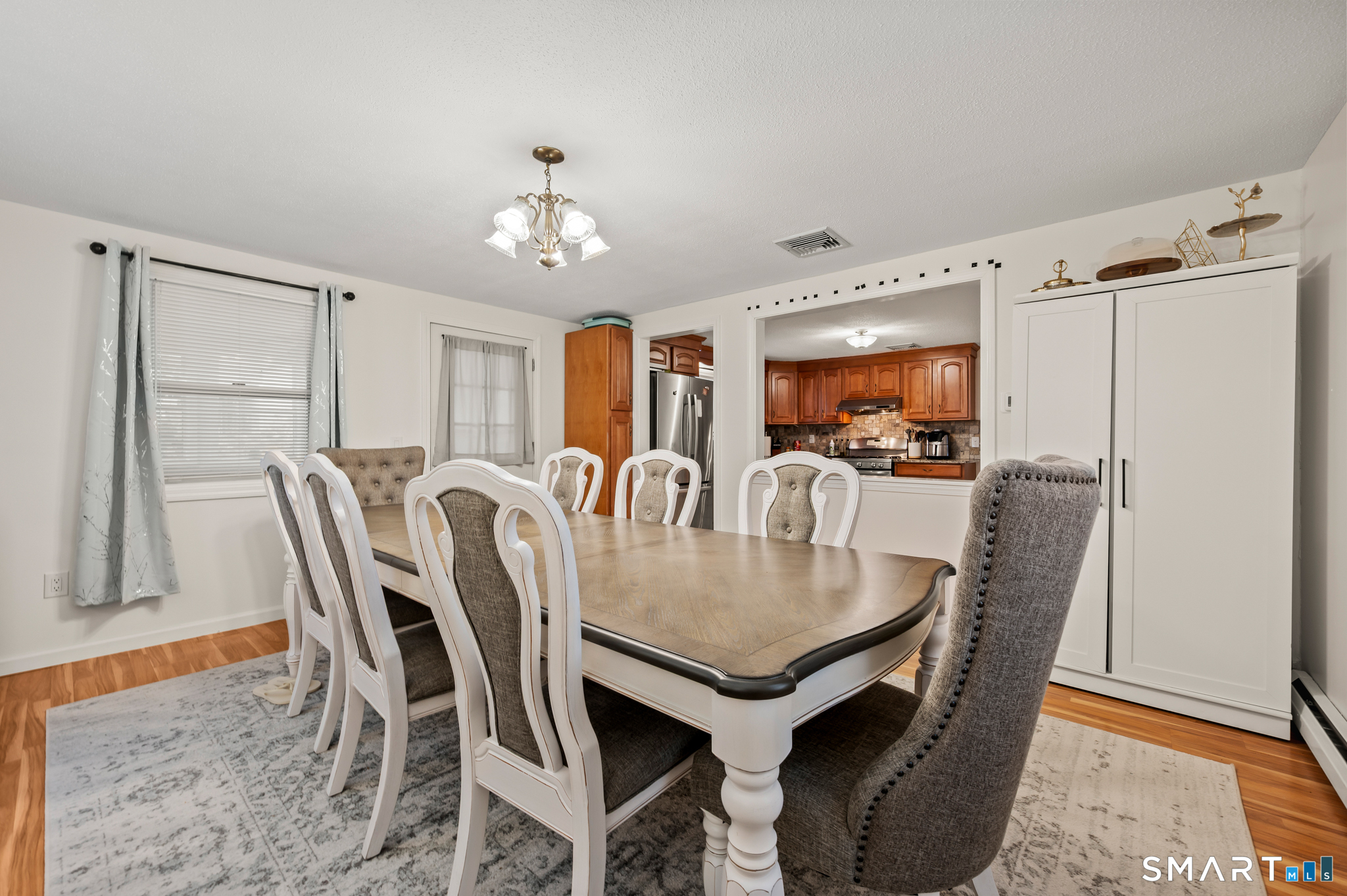 158 Dix Road Wethersfield, CT 06109 - Photo 15 of 40