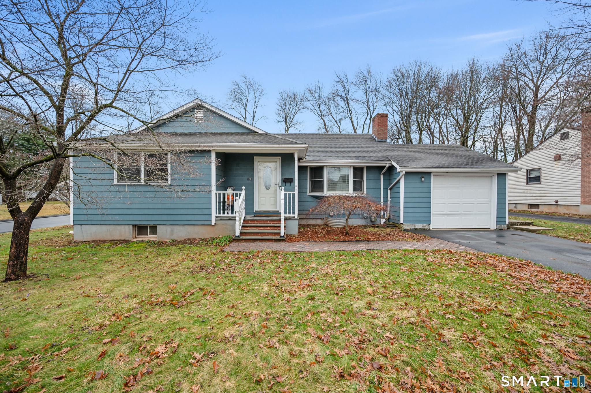 158 Dix Road Wethersfield, CT 06109 - Photo 2 of 40