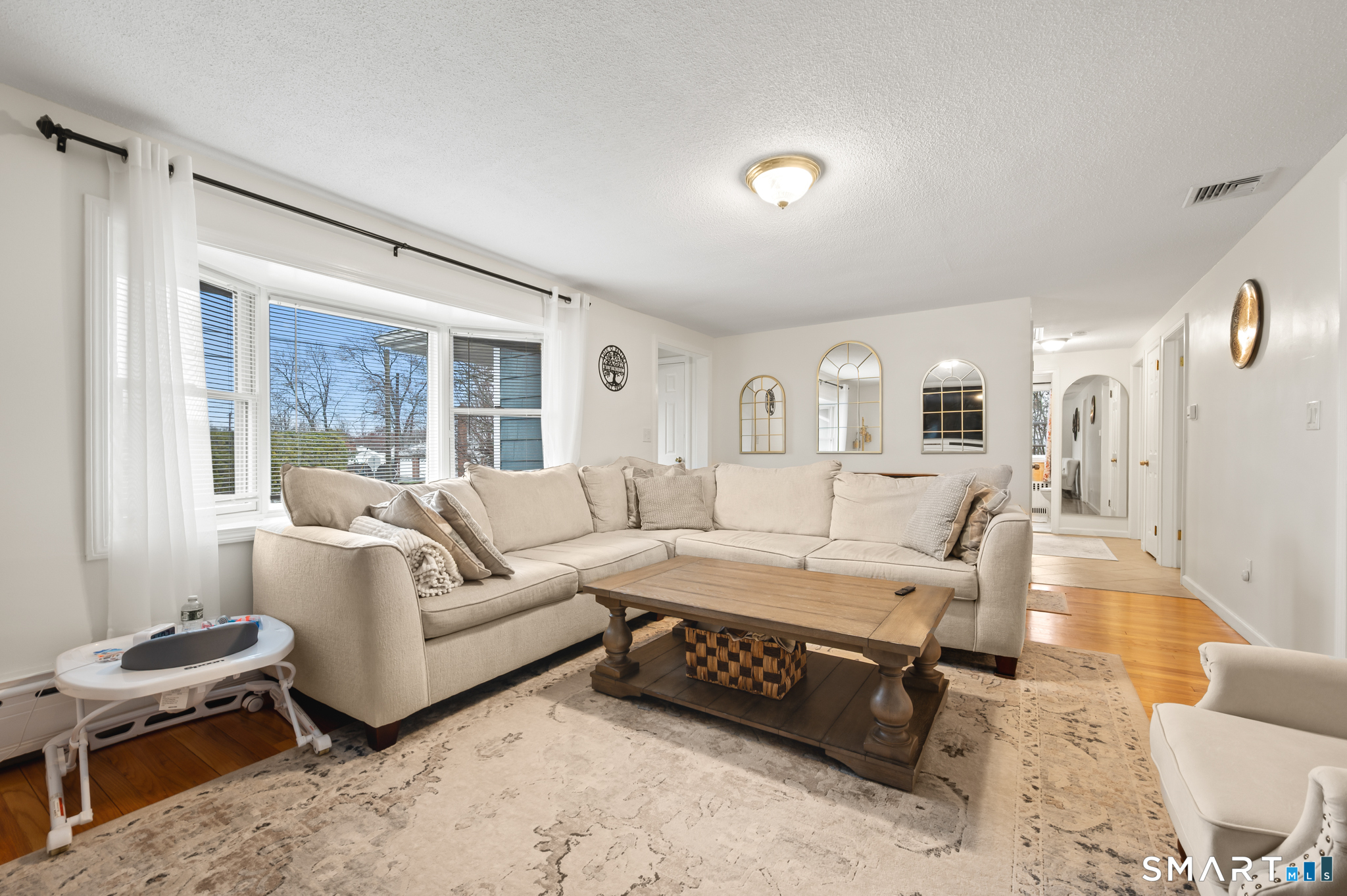 158 Dix Road Wethersfield, CT 06109 - Photo 7 of 40