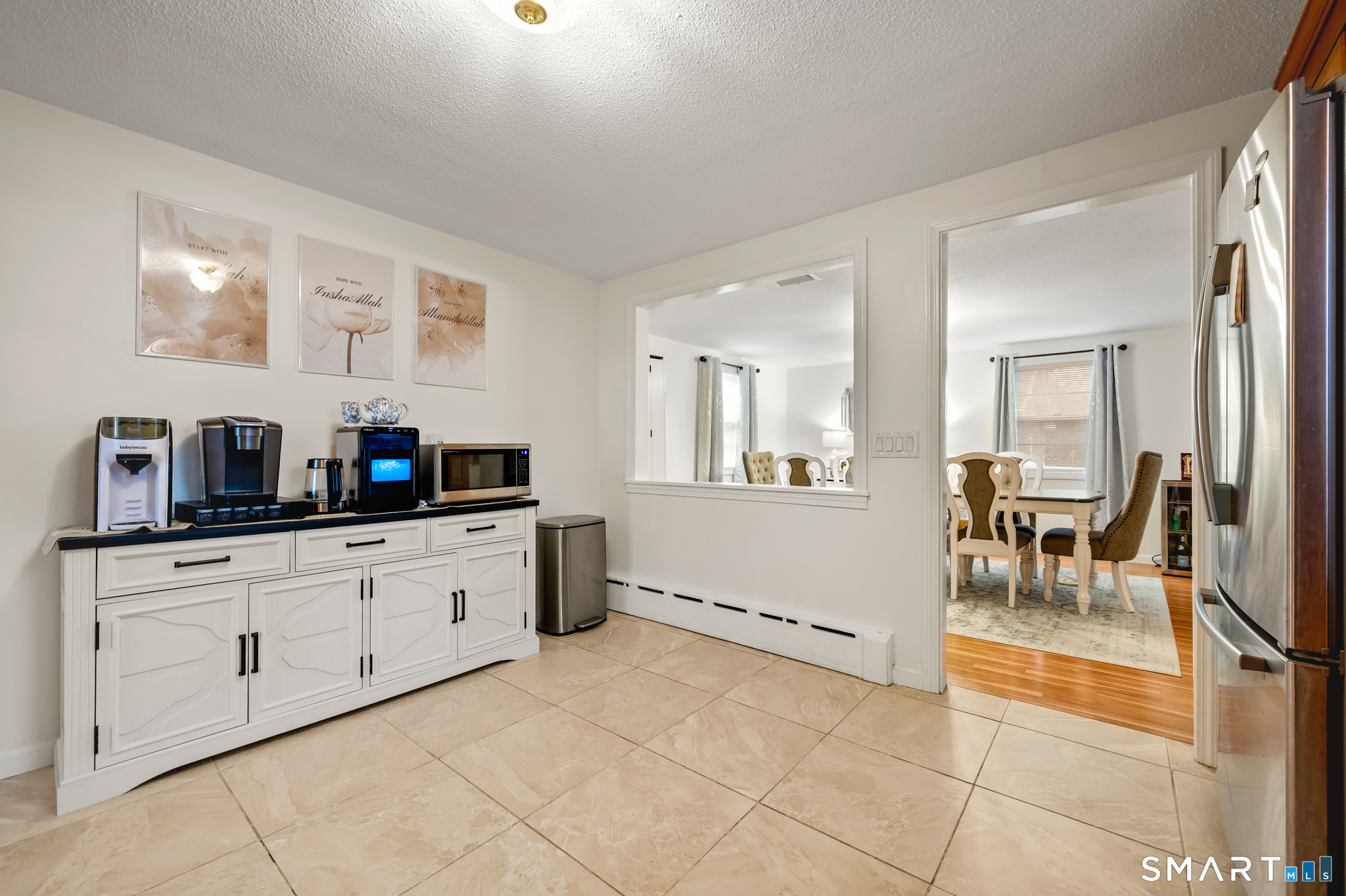 158 Dix Road Wethersfield, CT 06109 - Photo 10 of 40