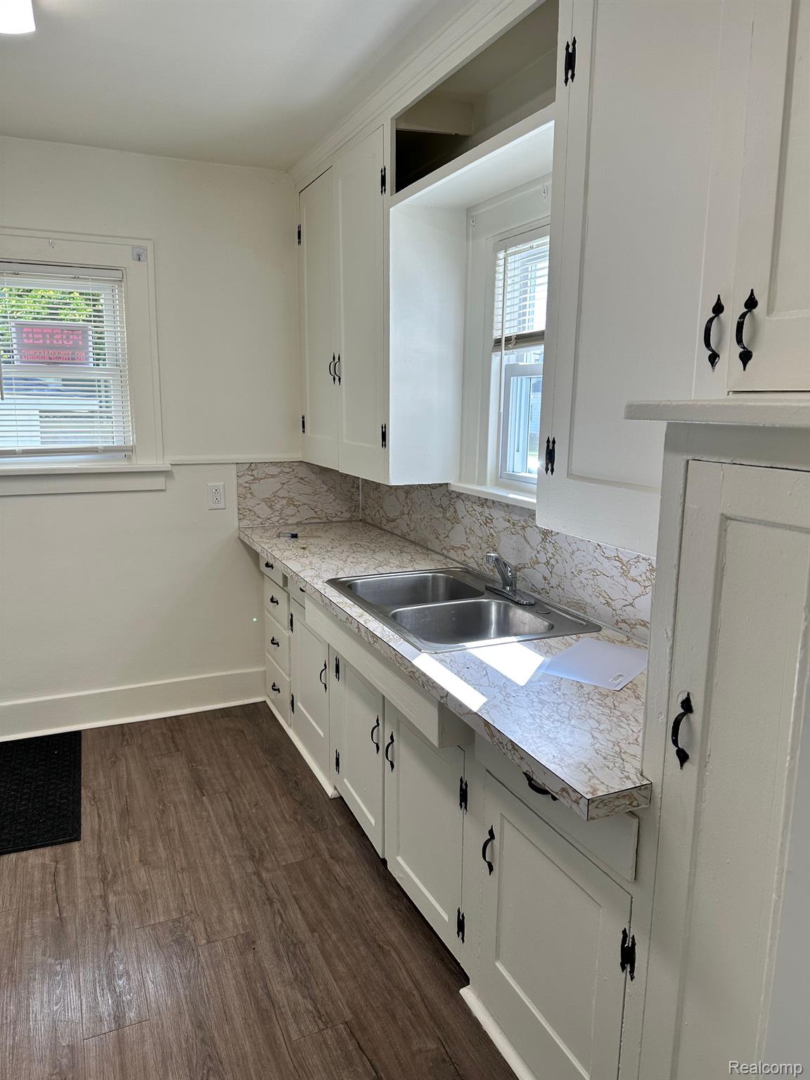 848 Perry Street Flint, MI 48504 - Photo 24 of 47 Gallery Image 24
