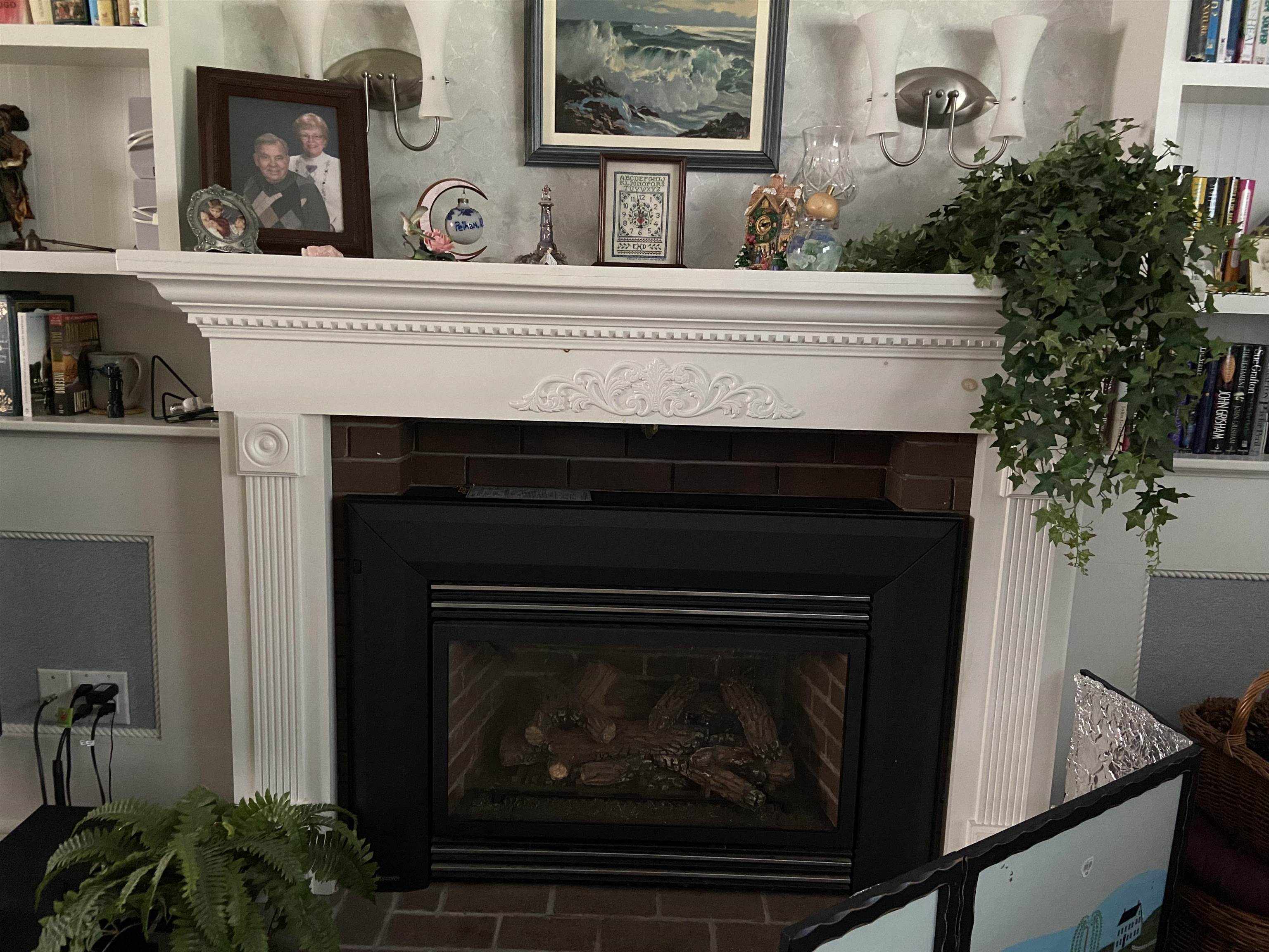 1 Timber Lane Pelham, NH 03076 - Photo 4 of 40 Gallery Image 4