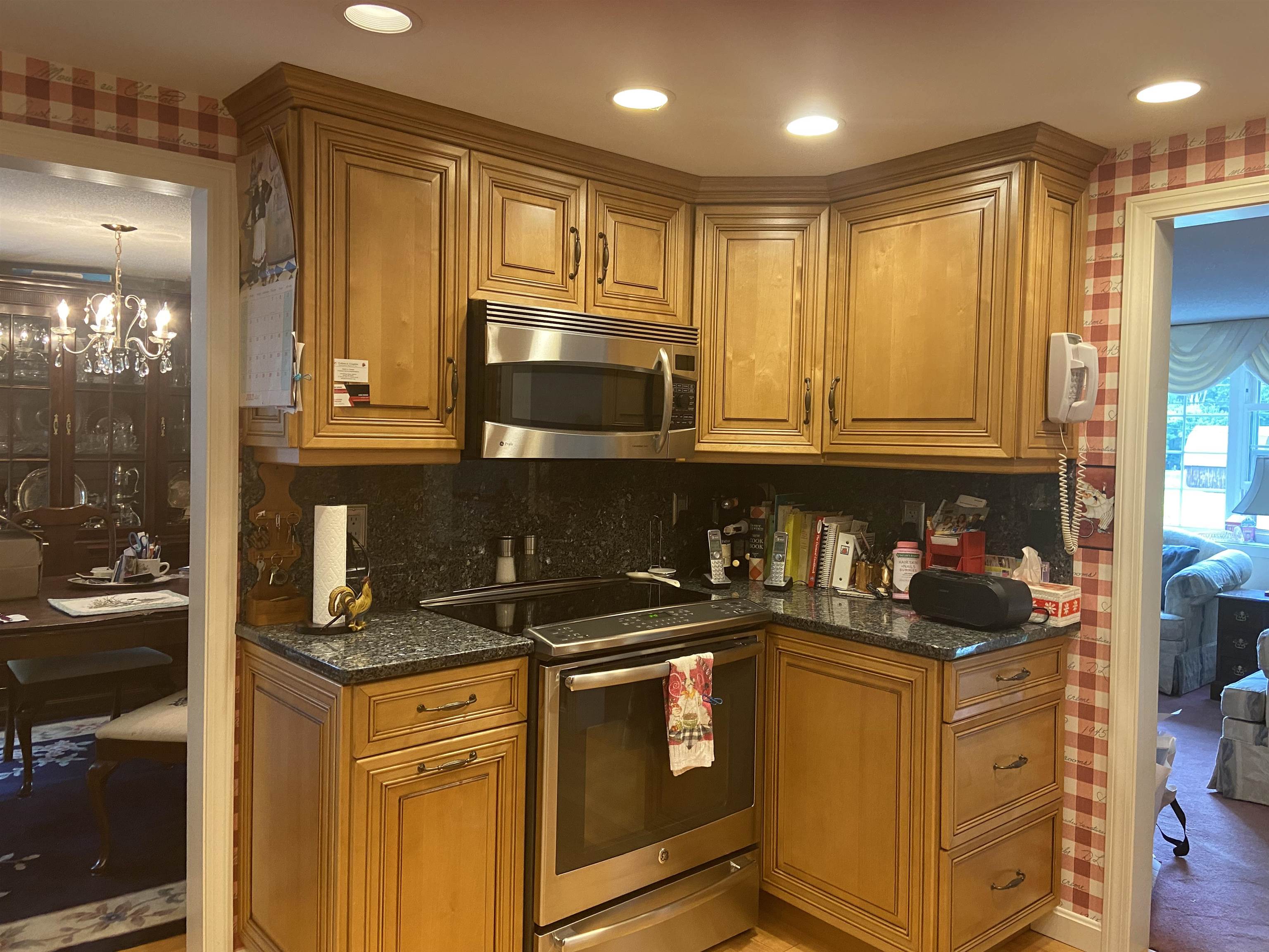 1 Timber Lane Pelham, NH 03076 - Photo 5 of 40 Gallery Image 5