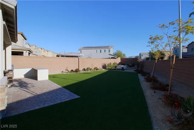 $2,400 | 7002 Calvert Cliffs Street, North Las Vegas, NV 89084