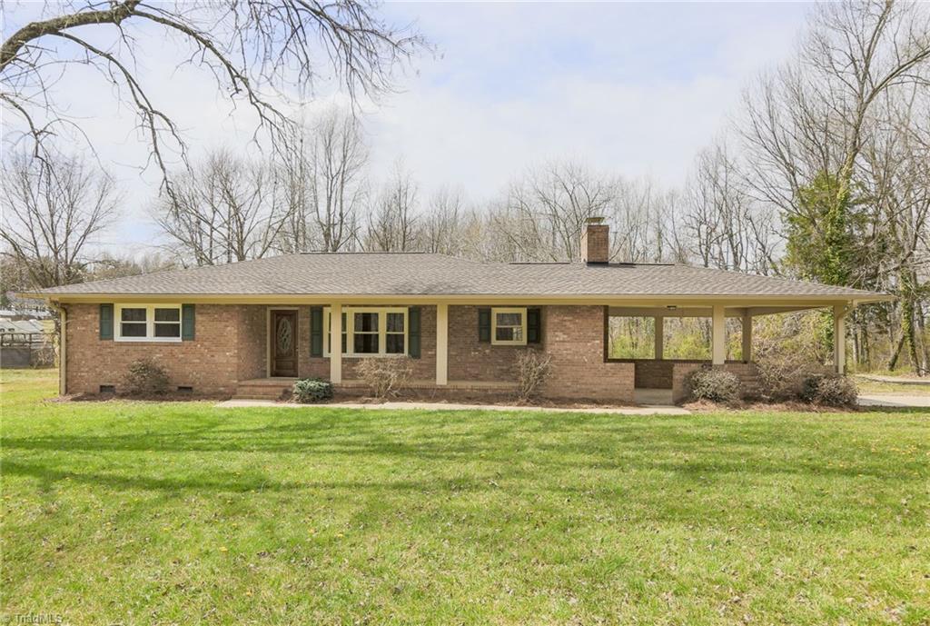 400 Fleer Road Thomasville, NC 27360 - Photo 1 of 28 Gallery Image 1