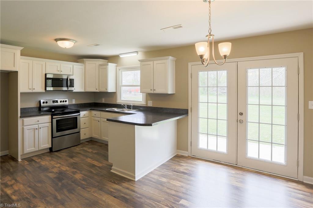 400 Fleer Road Thomasville, NC 27360 - Photo 11 of 28 Gallery Image 11