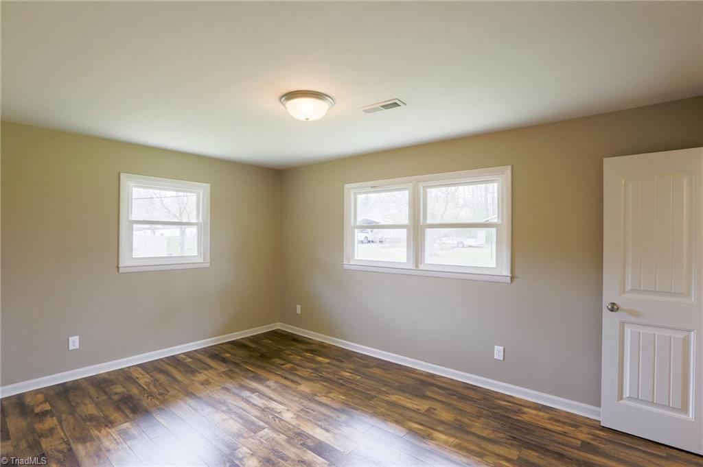 400 Fleer Road Thomasville, NC 27360 - Photo 13 of 28 Gallery Image 13