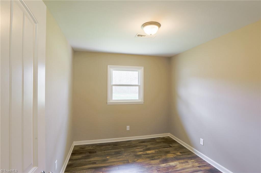 400 Fleer Road Thomasville, NC 27360 - Photo 16 of 28 Gallery Image 16