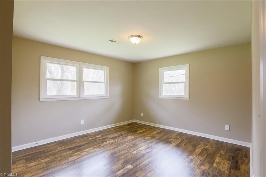 400 Fleer Road Thomasville, NC 27360 - Photo 17 of 28 Gallery Image 17