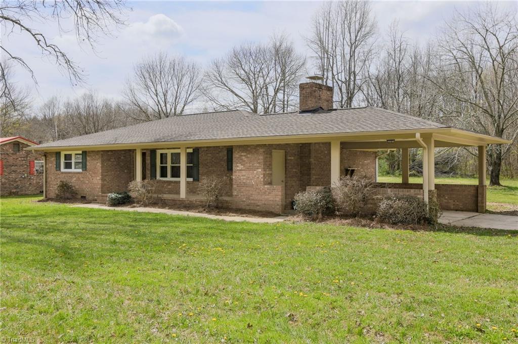 400 Fleer Road Thomasville, NC 27360 - Photo 3 of 28 Gallery Image 3