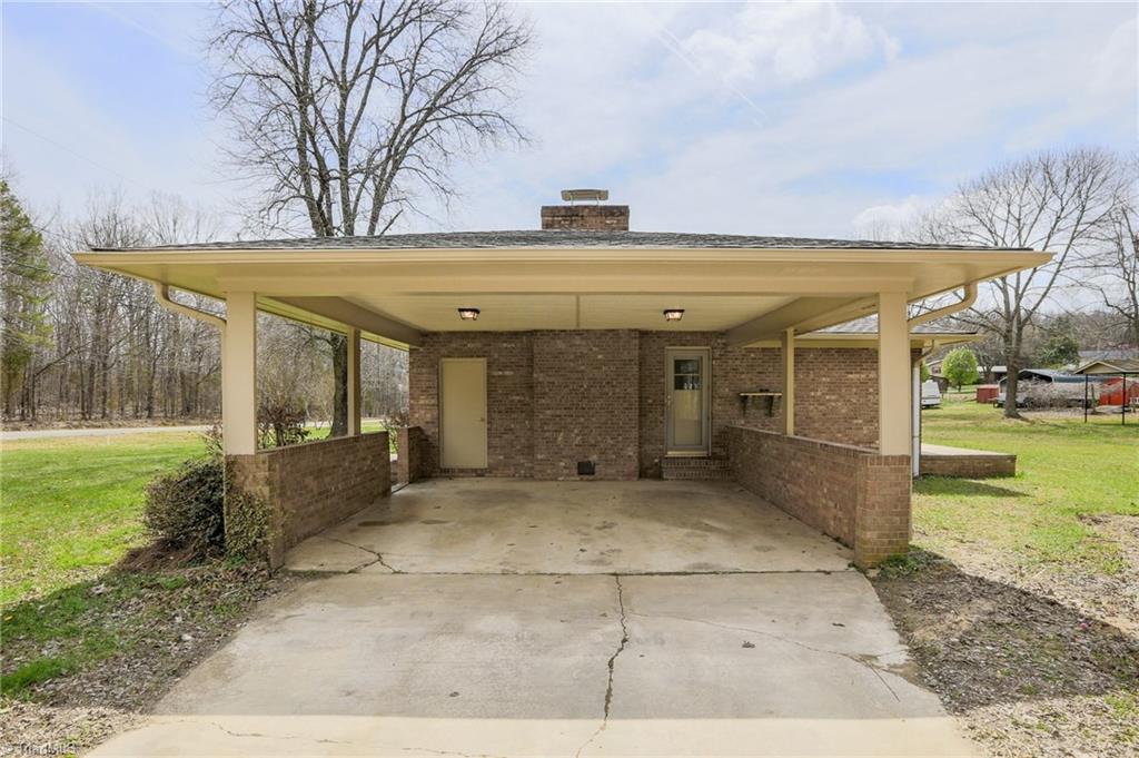 400 Fleer Road Thomasville, NC 27360 - Photo 21 of 28 Gallery Image 21