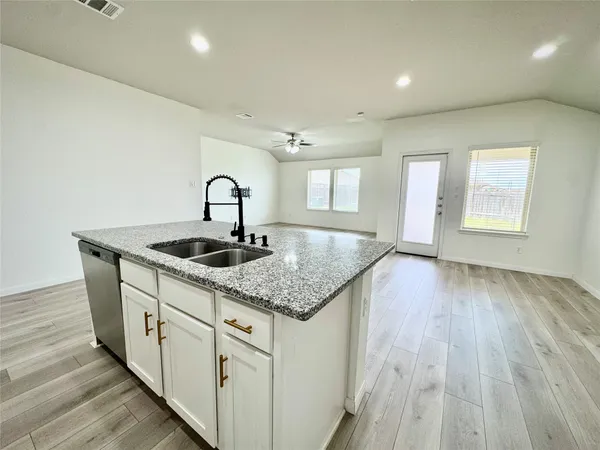 $2,000 | 4743 Lombardy Fire Trail, Katy, TX 77449