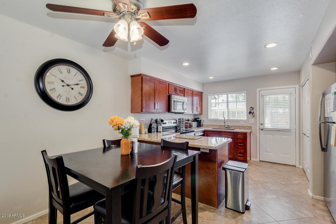 860 North McQueen Road, Unit 1194 Chandler, AZ 85225 - Photo 2 of 37 07-Mcqueen
