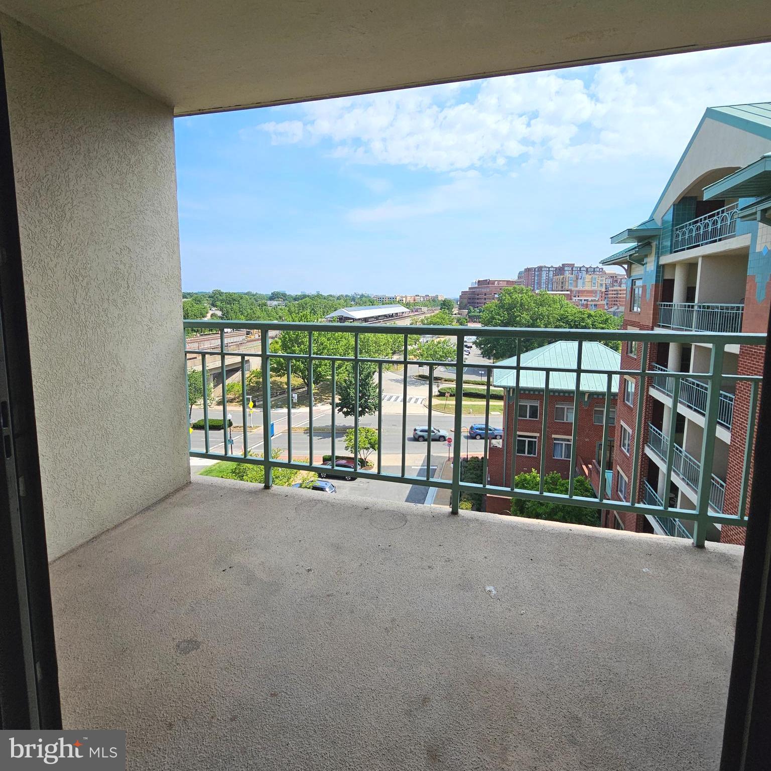 505 East Braddock Road, Unit 608 Alexandria, VA 22314 - Photo 34 of 35