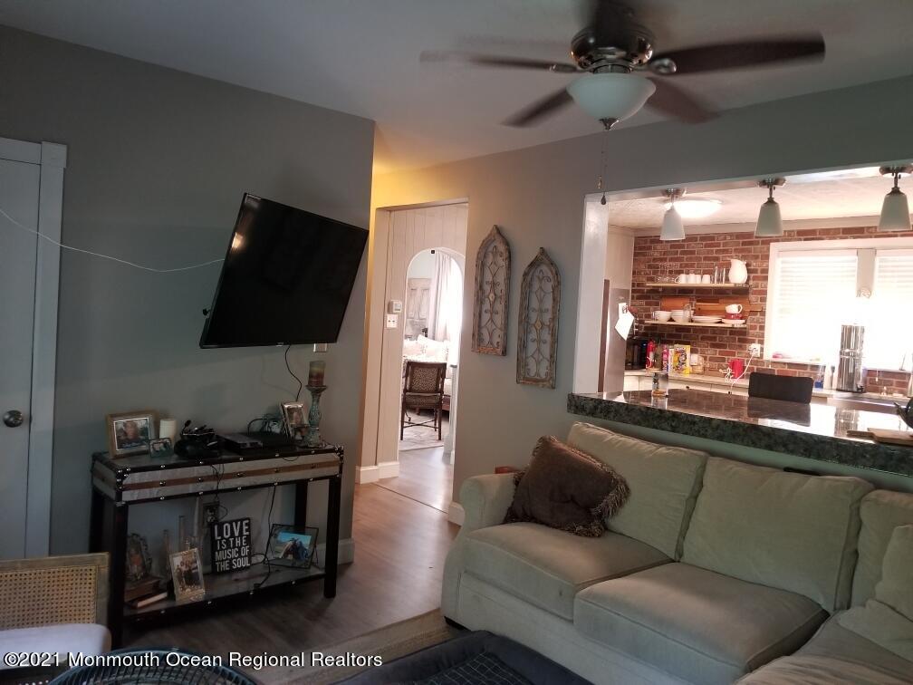 119 Frederick Avenue Maple Shade, NJ 08052 - Photo 19 of 35 Resized_20210727_154136_5174527596699563