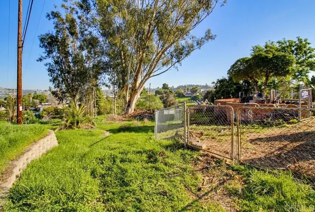 $849,900 | 7098 Neri Drive, La Mesa, CA 91942