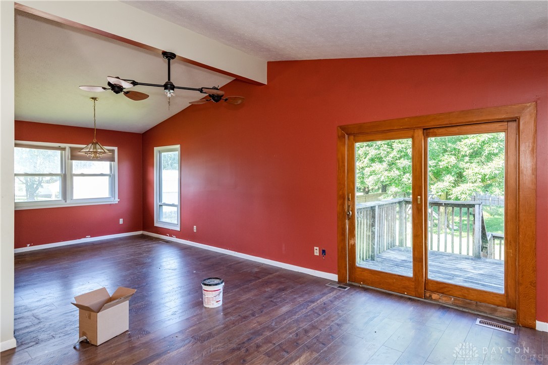 3572 Miller Road Springfield, OH 45502 - Photo 13 of 44