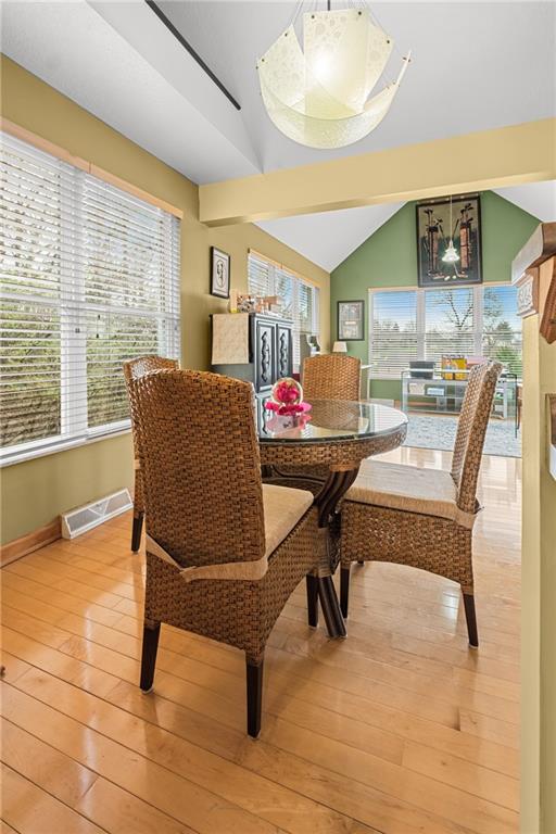 478 Spruce Lane Houston, PA 15342 - Photo 13 of 45 Eat in area within the Kitchen space