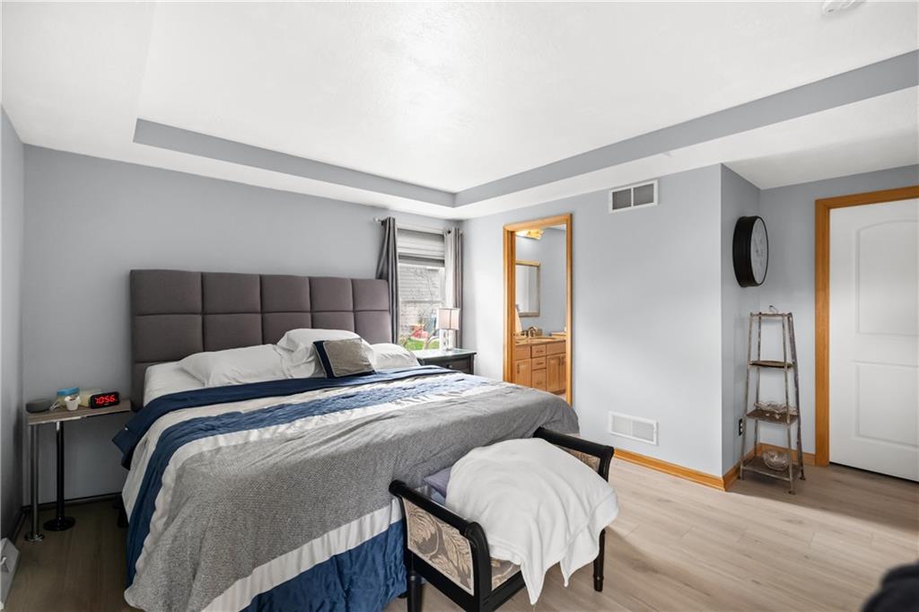 478 Spruce Lane Houston, PA 15342 - Photo 18 of 45 Lovely, ight and bright Primary bedroom