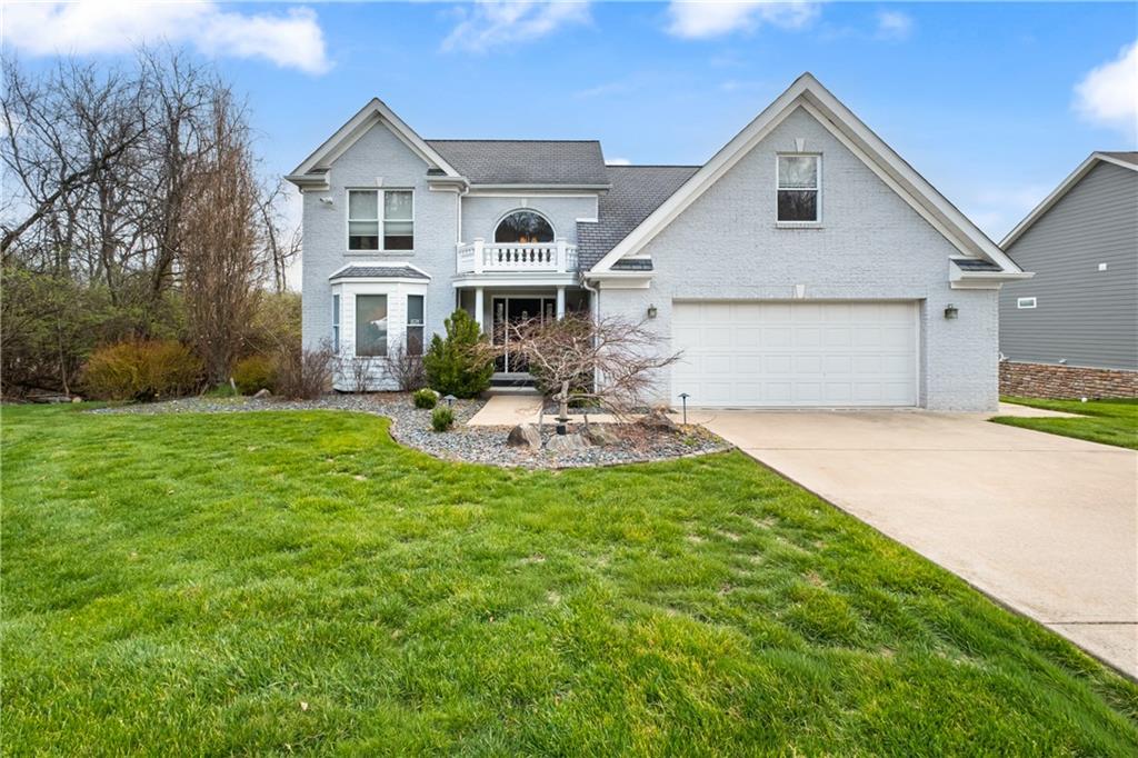 478 Spruce Lane Houston, PA 15342 - Photo 2 of 45 Level concrete driveway to attached garage~