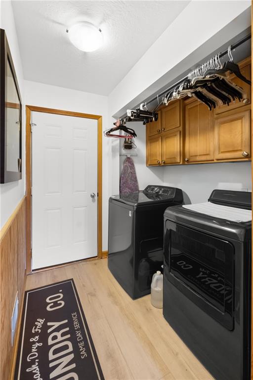478 Spruce Lane Houston, PA 15342 - Photo 21 of 45 First Floor Laundry room w/ door leading to the garage (lots of storage)