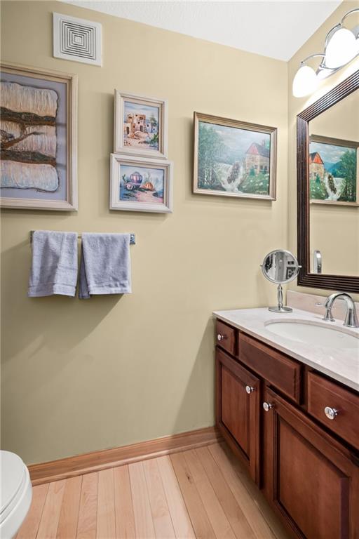 478 Spruce Lane Houston, PA 15342 - Photo 22 of 45 First Floor powder room