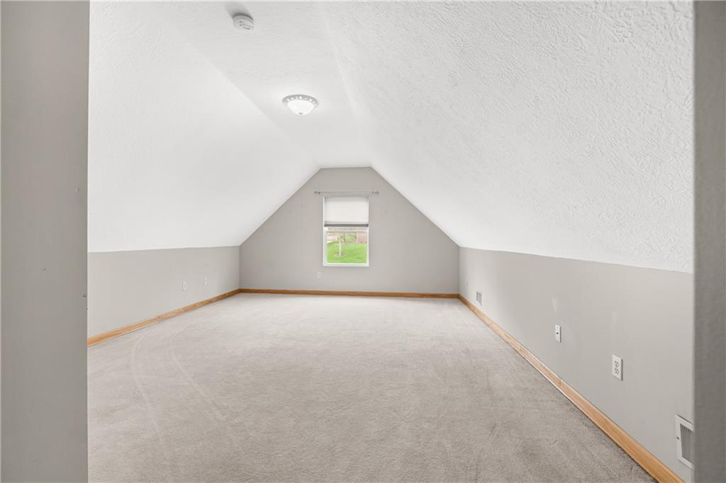 478 Spruce Lane Houston, PA 15342 - Photo 27 of 45 HUGE 3rd second floor 3rd bedroom w/neutral colors