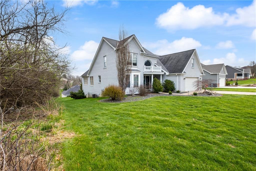 478 Spruce Lane Houston, PA 15342 - Photo 3 of 45 Level Front Yard on a the dead end of the street *No homes to the left