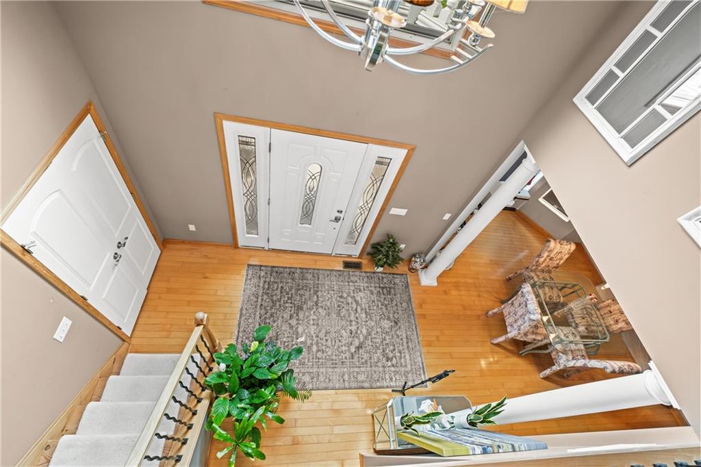 478 Spruce Lane Houston, PA 15342 - Photo 32 of 45 View from loft into the Entry